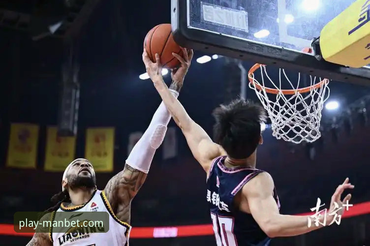 manbet手机版官网电脑版 上海男篮豪取12连胜巩固榜首,万博体育平台带来CBA最新战况深度解析